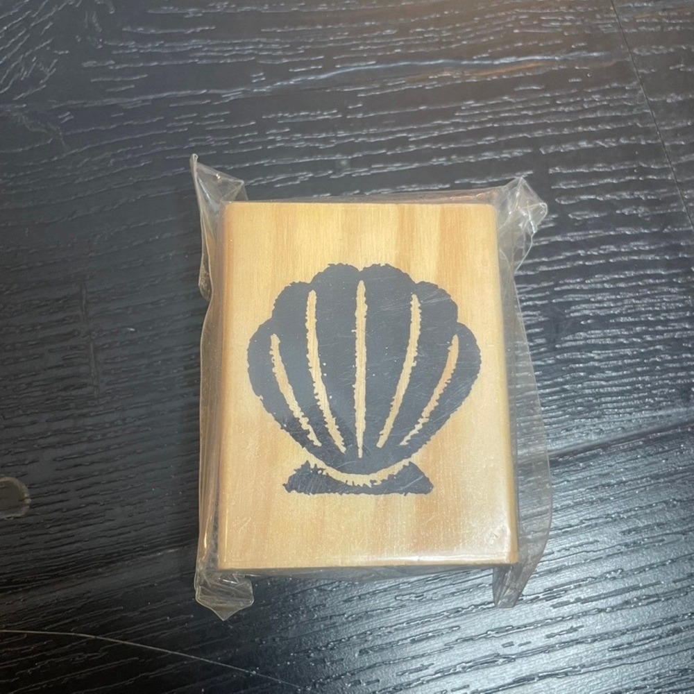 Michaels Coastal Travels Seashell Wood Mounted Rubber Stamp 203679 Scallop Shell